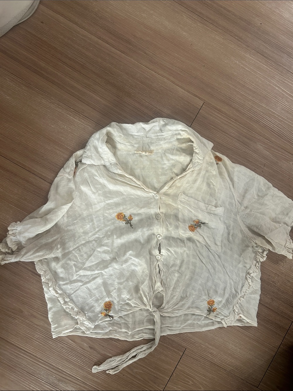 PacSun Cream Button-Front Tie-Hem Shirt with Orange Floral Embroidery